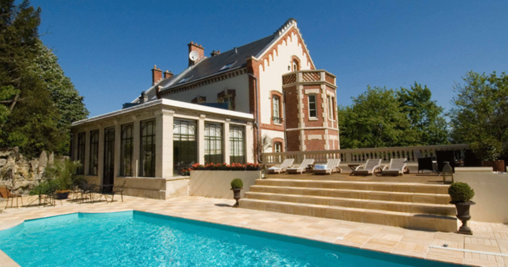 New - LA VILLA EUGENE HOTEL